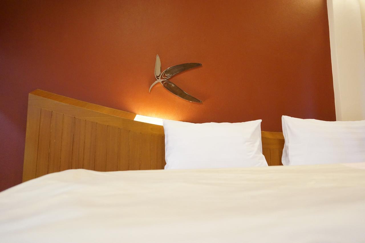 Country Lake View Hotel Suphan Buri Dış mekan fotoğraf